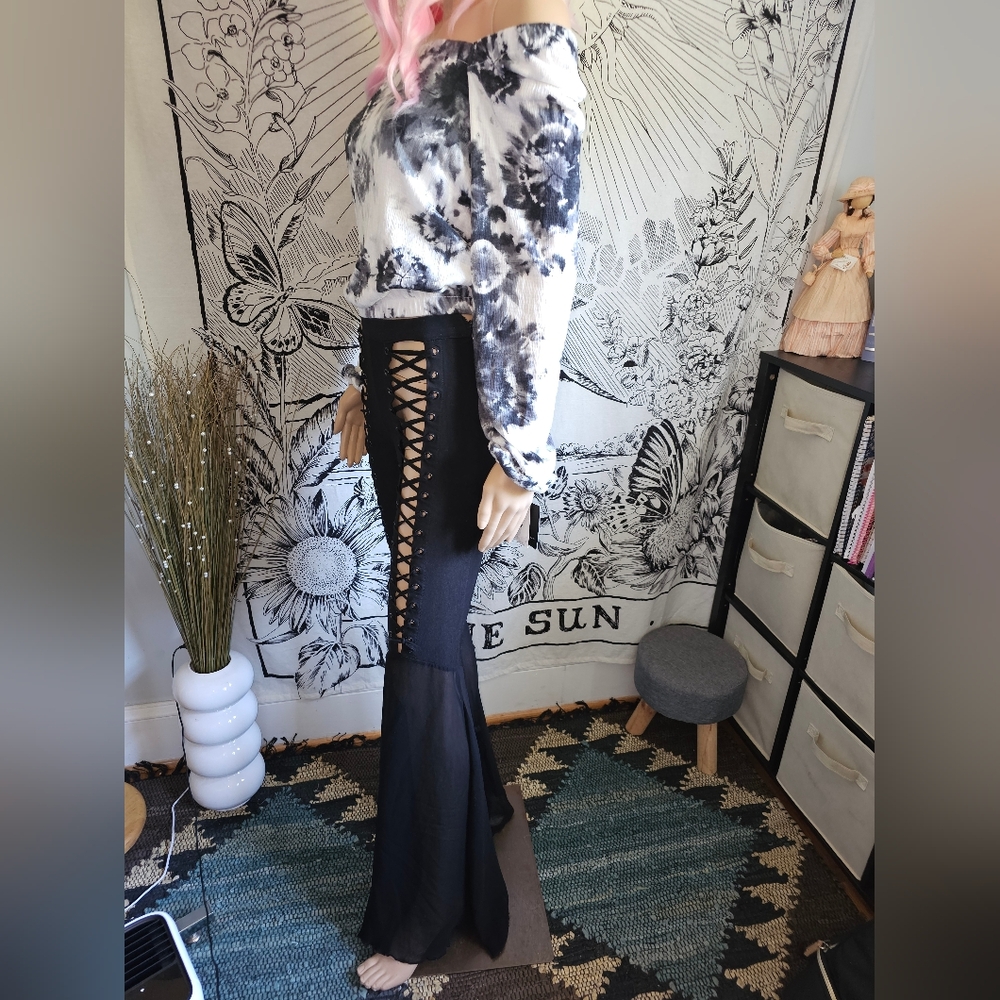 EUC Dolls Kill Widow Chic Black Lace-Up Flare Pants 24x35